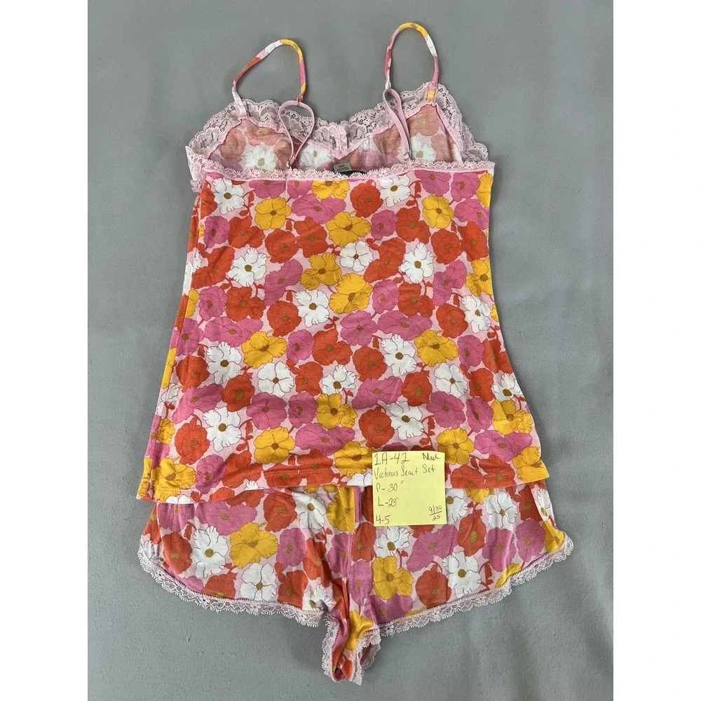 Victoria's Secret‎ Floral Lace Pajamas 2 Piece Set Cami+Shorts Women's Medium